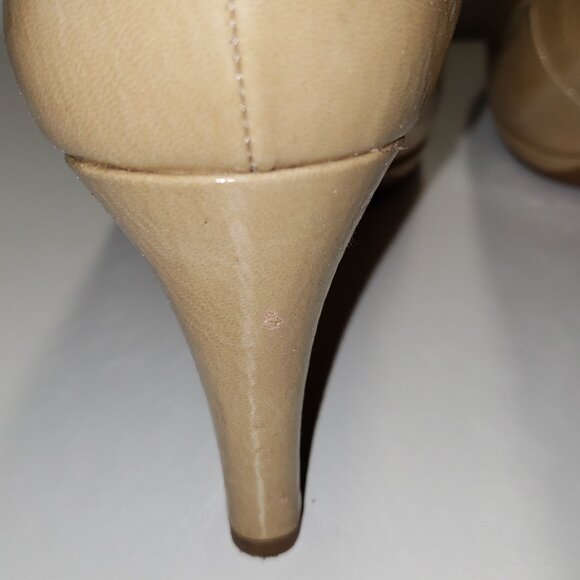 Taupe/Beige Patent High heel sz 6.5 - Picture 10 of 11